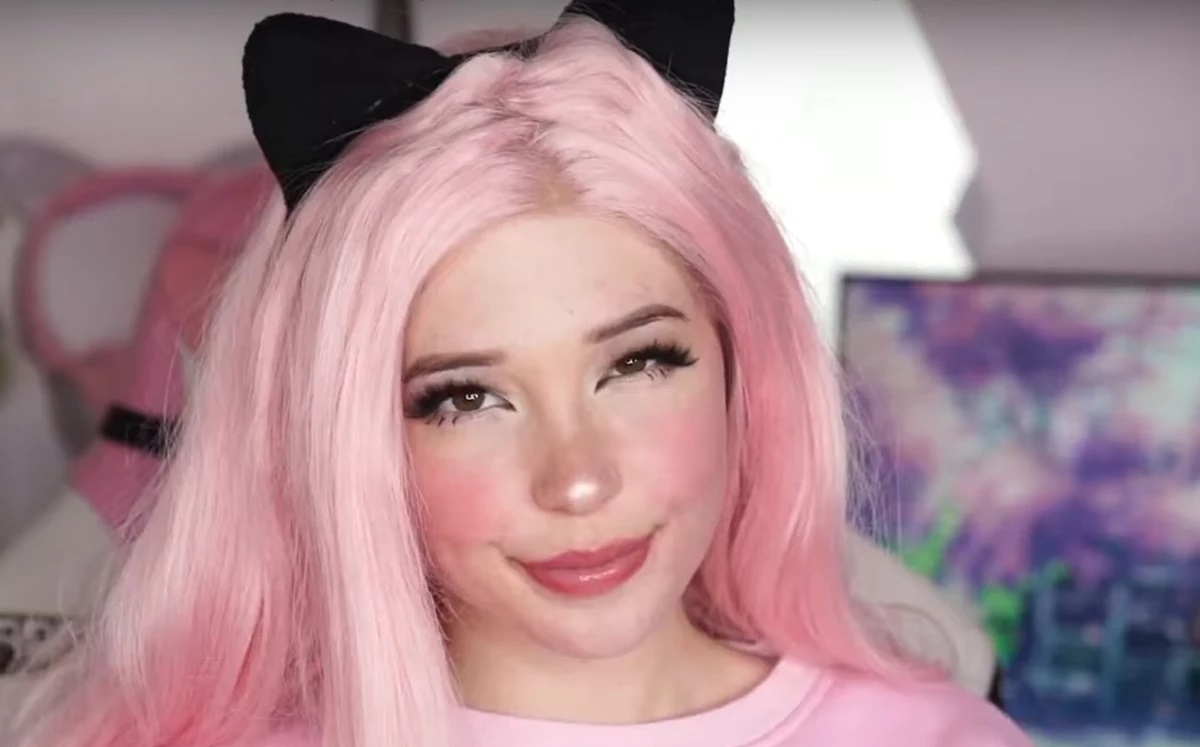 belle delphine age