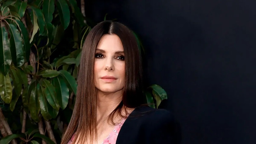 sandra bullock age